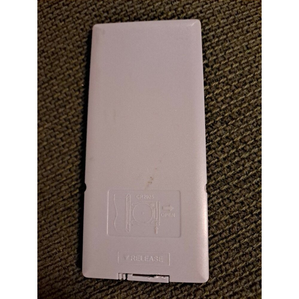 Polaroid RC50 Remote Control Tested - Picture 2 of 2